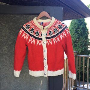 Stunning Vintage Ski/Nordic Sweater